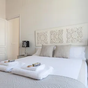 Apartment Stunning Boutique - Space Maison